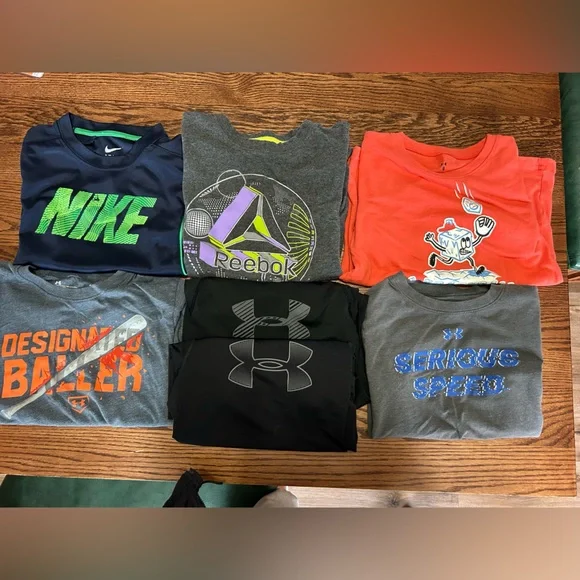 Little boy tshirt bundle - Picture 1 of 1